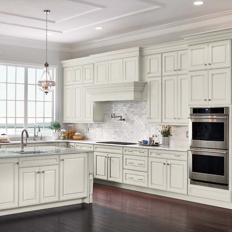 Your Guide To White Kitchen Cabinets
